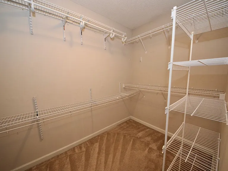 6898 Skylar Mill Ave — Photo 18