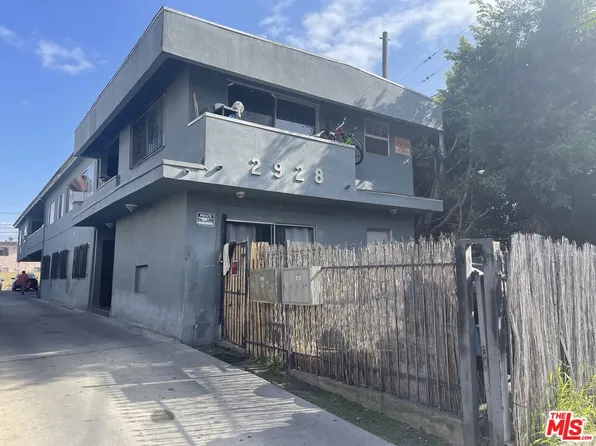 2928 Carmona Ave, Los Angeles, CA 90016