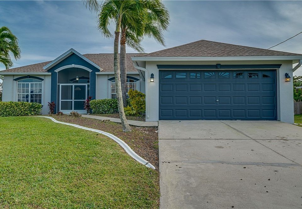 1st image of 1004 SW 37th Ter