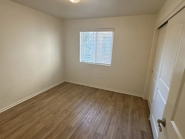 Ashely Square Apartments! — Photo 17