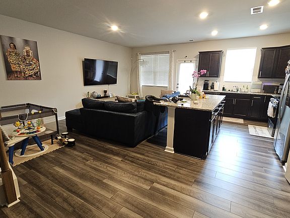 3rd image of 1224 Pate Farm Ln