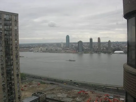 Rented by City Connections Realty | media 22