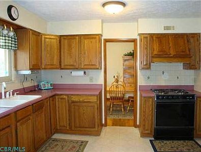 4th image of 9600 Circle Dr S