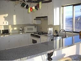 5th image of 249 Obispo Ave
