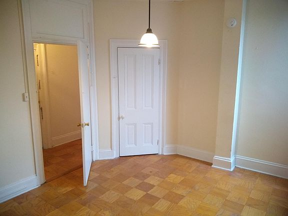 13' 5" x 12' 5" medium BR from window