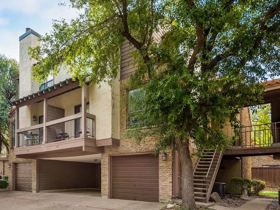 336 Melrose Dr #7C