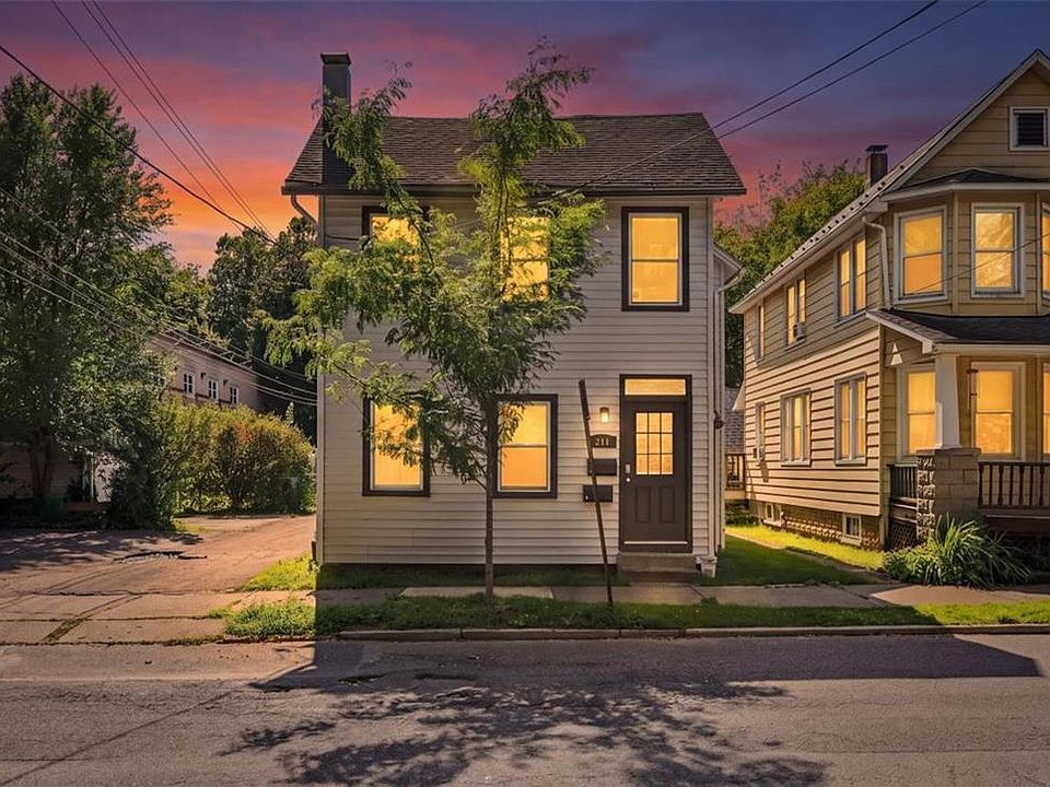 1st image of 211 N 8th St