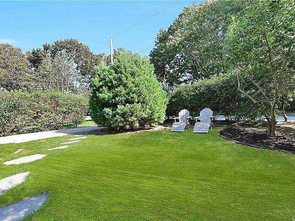 3rd image of 480 Terry Ln