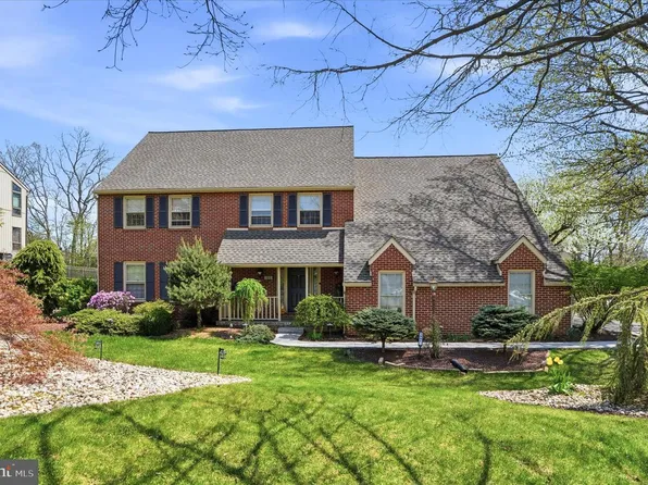 1551 Duxbury Ct, Allentown, PA 18104