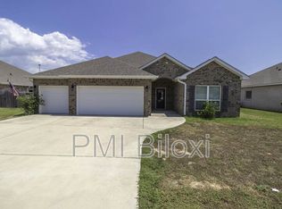 1208 Carraway Cv, Ocean Springs, MS 39564