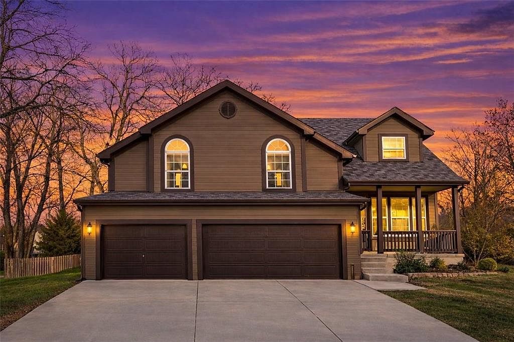 8801 N Kirkwood Ave, Kansas City, MO 64154 | MLS #2613329 | Zillow