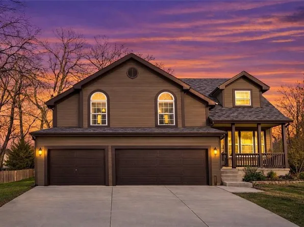 8801 N Kirkwood Ave, Kansas City, MO 64154