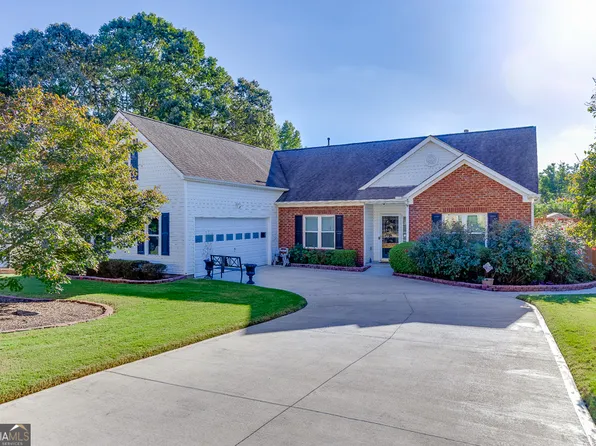 5840 Stephens Mill Dr, Sugar Hill, GA 30518