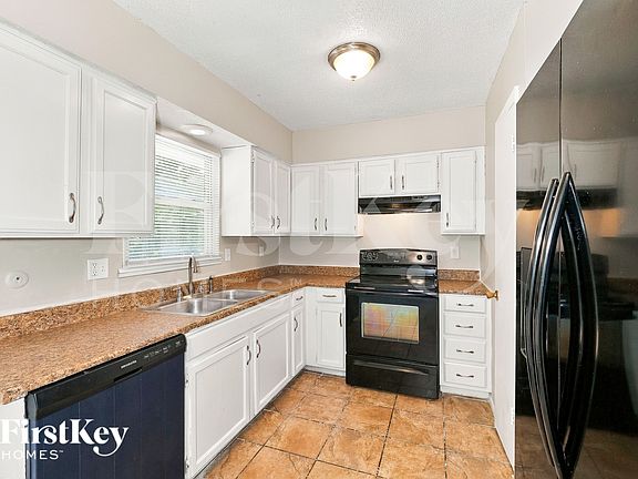 5th image of 7901 Sunset Cir