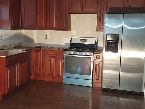 5th image of 25 Whitmore Dr