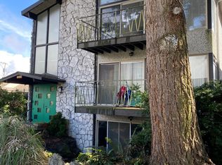 2610 44th Ave SW #202, Seattle, WA 98116