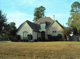 460 Laurelleaf Ln, Covington, LA 70433