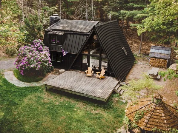 24 Burpo Lane, Kerhonkson, NY 12446