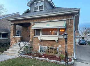 6050 Capulina Ave, Morton Grove, IL 60053