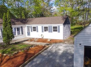 9 Rudolph St, Worcester, MA 01604