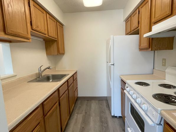 701 Cedar Ct #701