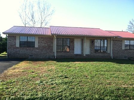 1st image of 2775 Vance Dr NW