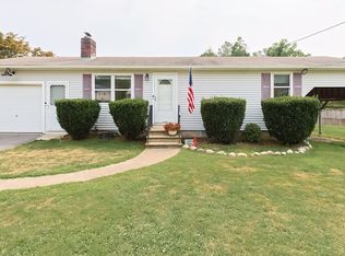 2 Meadowview Ln, Milford, MA 01757