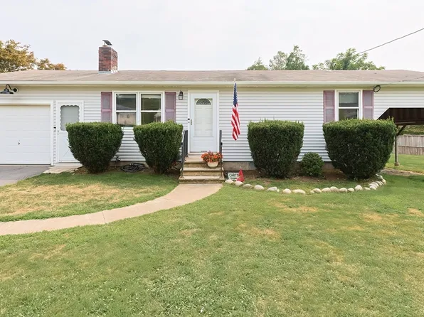 2 Meadowview Ln, Milford, MA 01757