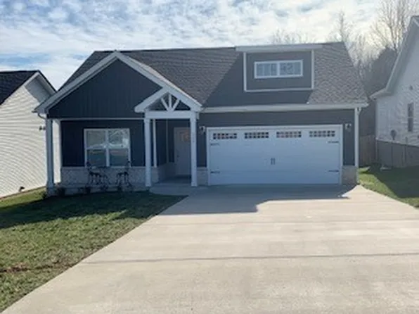 314 College St, Burns, TN 37029