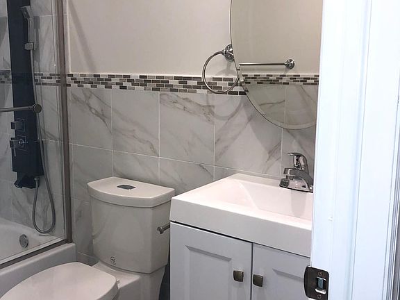 5th image of 3611 Birchwood Ct