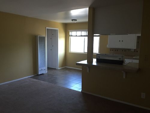 4th image of 1831 Grant Ave APT 06