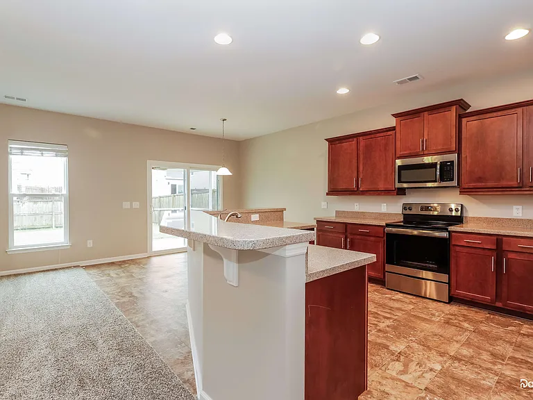 198 Weeping Cypress Dr — Photo 4