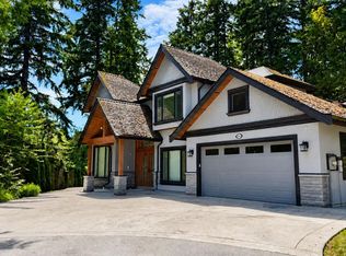 13842 17a Ave, Surrey, BC V4A 7H4