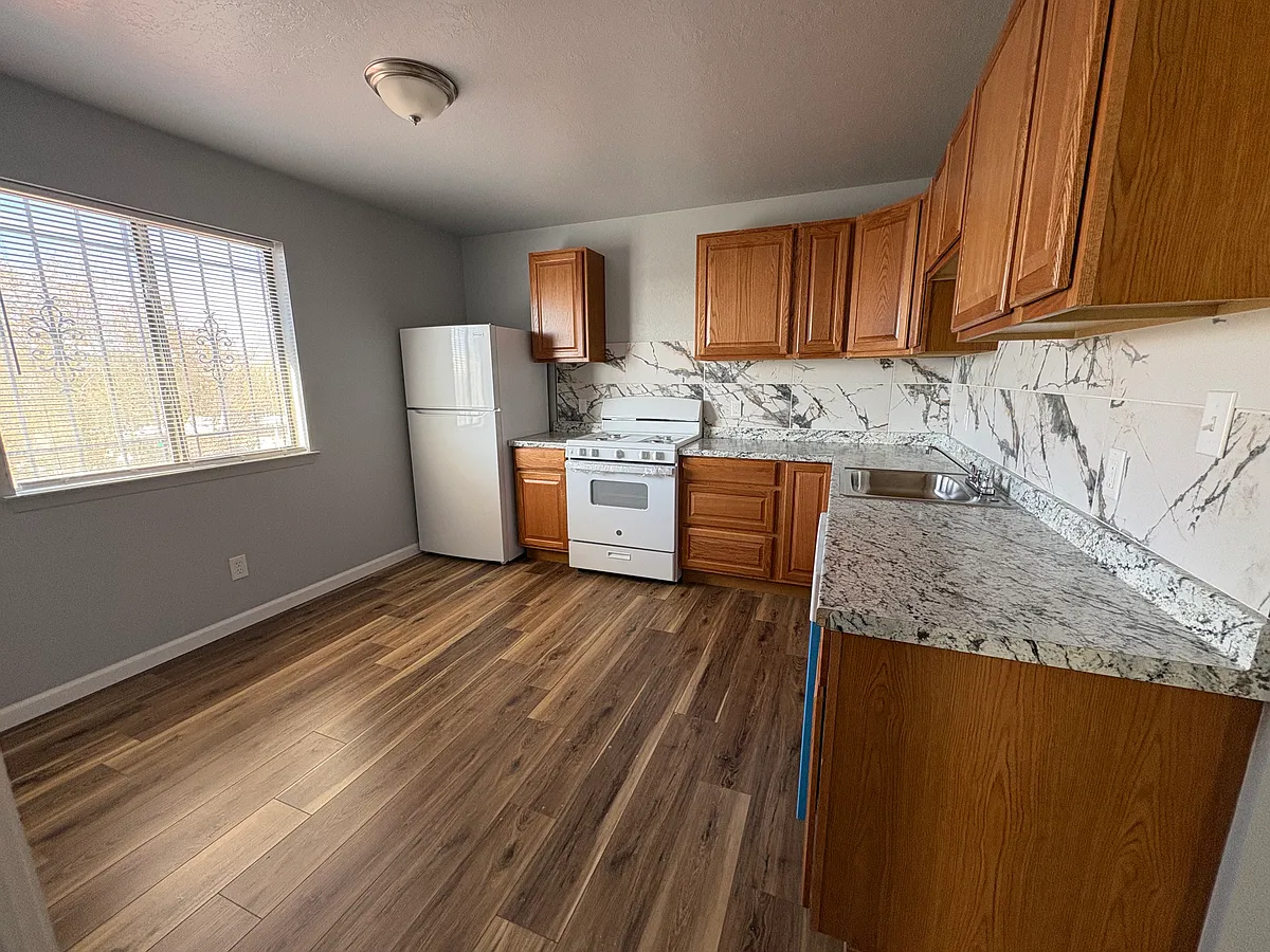 Building Photo - 225 Figueroa St NE #3