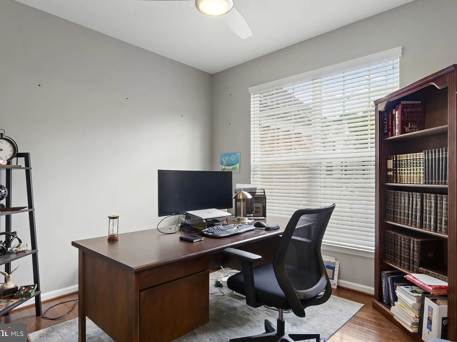 5 bed, 3.5 bath, 3821 sqft, $4,200 — Photo 3