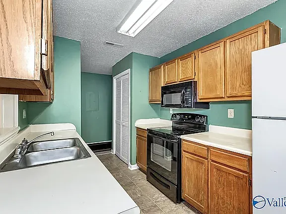 4952 Seven Pine Cir #4952 — Photo 3