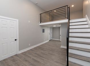 Newly Renovated Studio Loft Apartment on Broadway Avenue in Camden!, Camden, NJ 08104