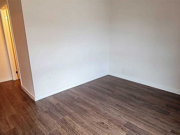 5th image of 25 Kay Cres #111