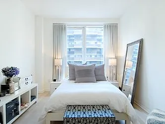 Rented by R New York