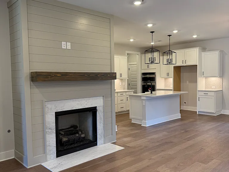 9125 Headwaters Dr — Photo 2