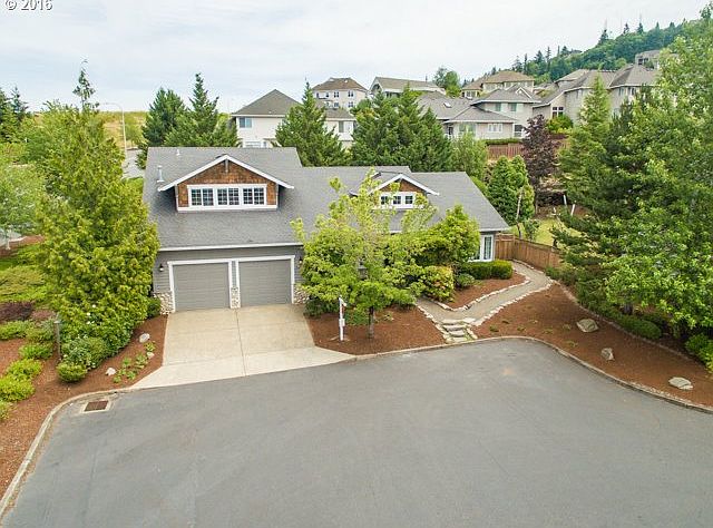 2nd image of 9232 SE Cambray Way