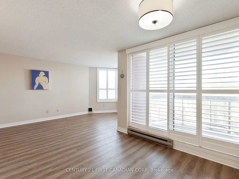 600 Talbot St #412 — Photo 26
