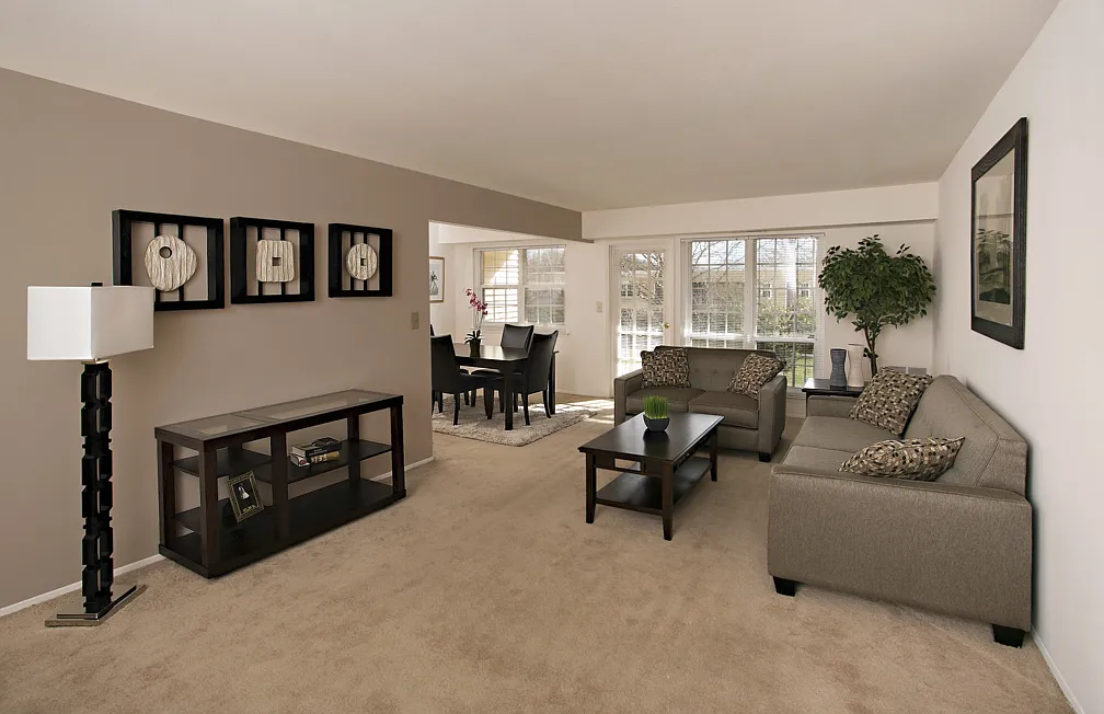 Green Acres Homes — Photo 1