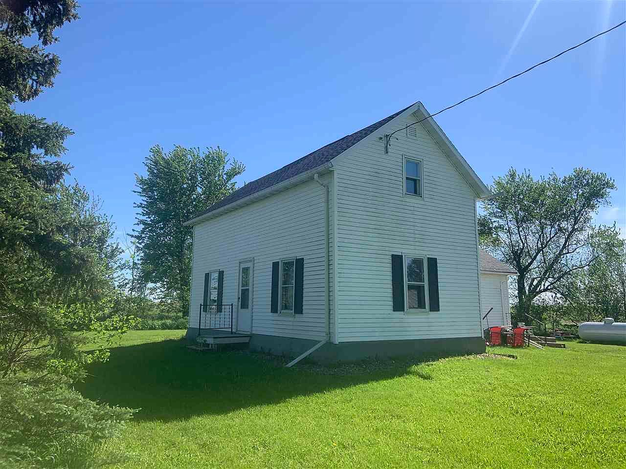 14129 Willow Ave, Cresco, IA 52136 Zillow