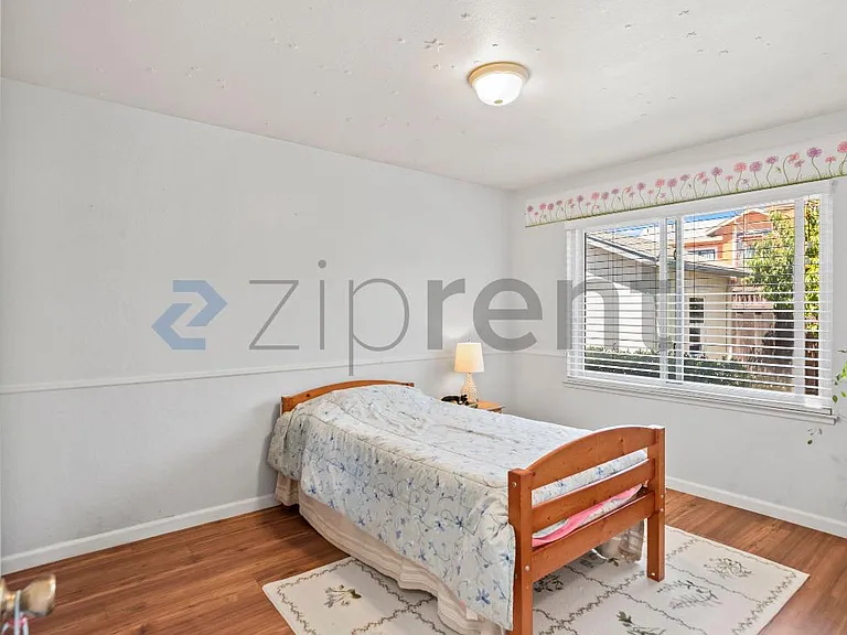 7525 Hazelnut Dr — Photo 25