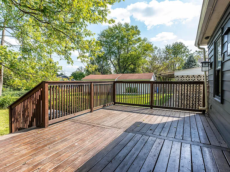491 Stratford Dr — Photo 24
