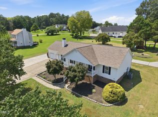 515 Bobbitt Rd, Clayton, NC 27520