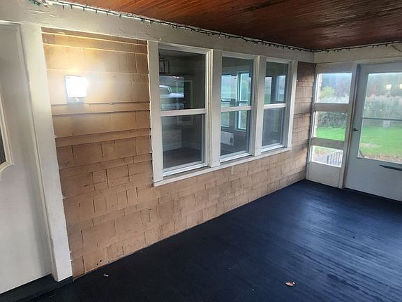 2nd image of 31238 Lorain Rd