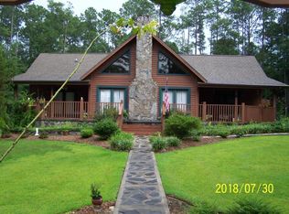 1039 View Dr, Alford, FL 32420