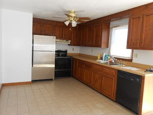 2nd image of 81B Lane Rd